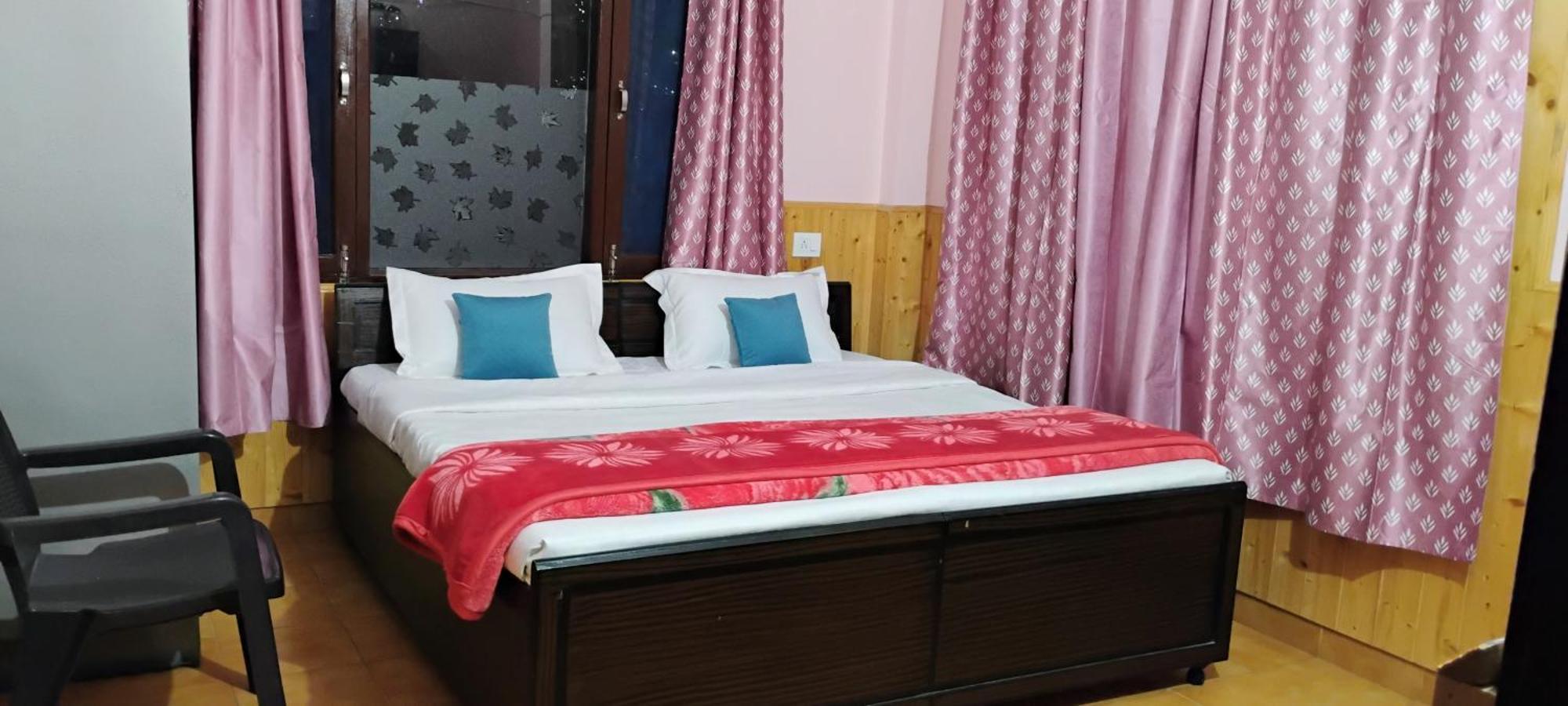 Thakur Homes- Couple And Family Friendly Homestay Шімла Екстер'єр фото