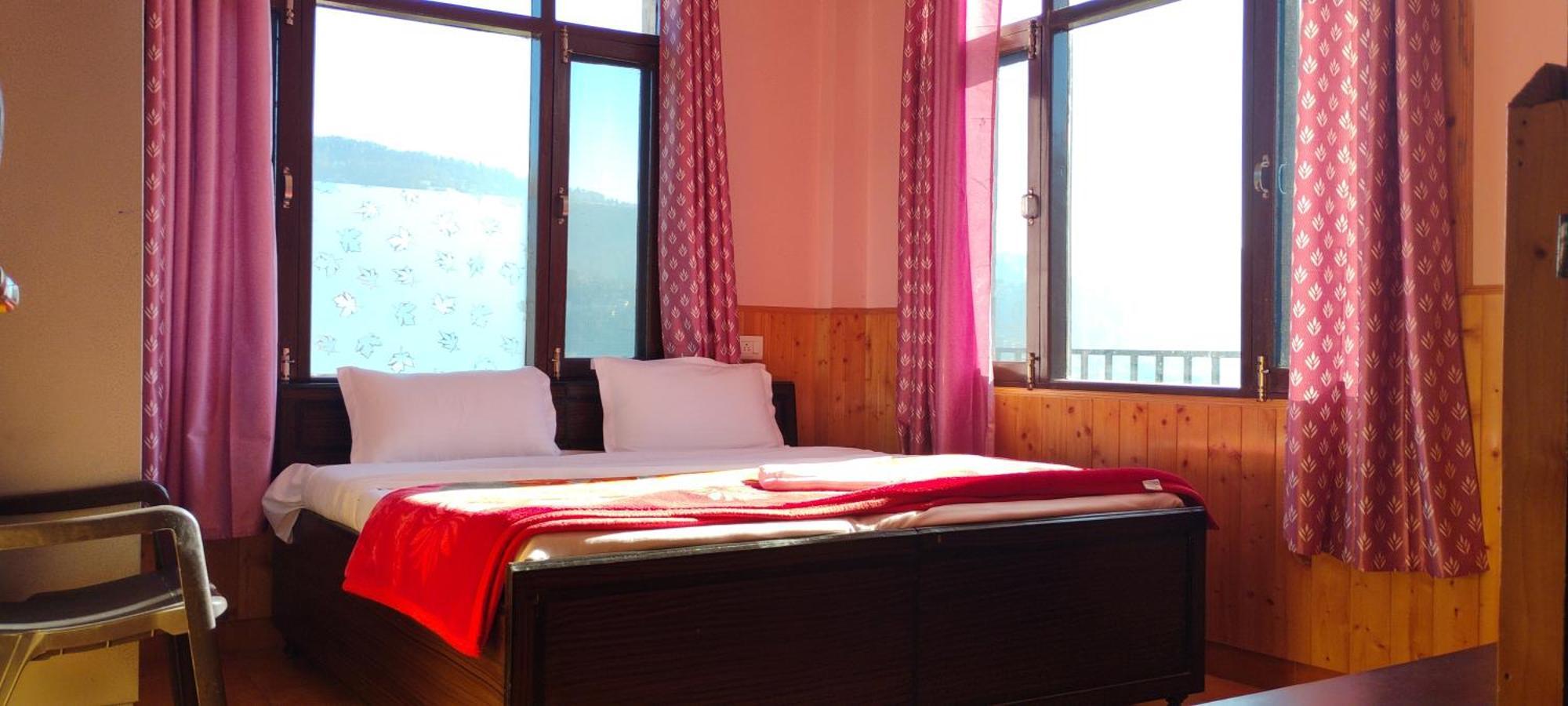 Thakur Homes- Couple And Family Friendly Homestay Шімла Екстер'єр фото